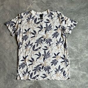 Floral pattern t-shirt (H&M, medium)